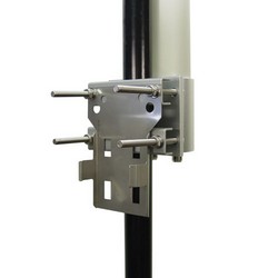 2.4GHz 13dBi双极化MIMO全向天线，带Ubiquiti® RocketM2安装套件的图片