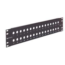 3.5英寸（8.9厘米）配线架，黑，32个0.5英寸（12.7毫米）D型孔的图片