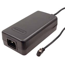 电源，15V直流@70W（4.66A），110/220V交流，2.1毫米内径直流插头的图片